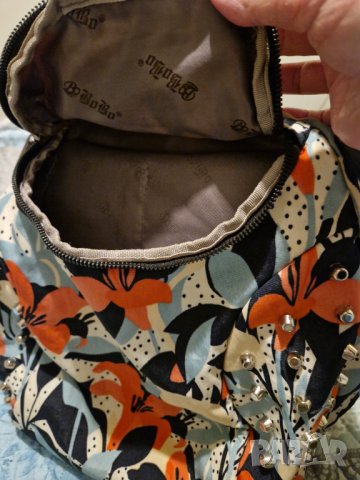 Красива раничка, снимка 4 - Раници - 39620184