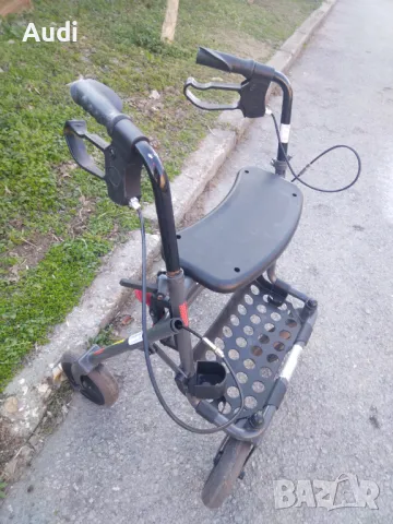 Сгъваема проходилка ролатор за възрастни, оперирани, трудно подвижни хора. Удобна седалка за сядане , снимка 7 - Ролатори - 42067250