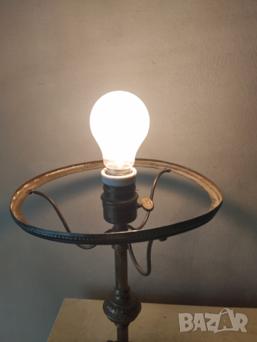 Ретро настолна  лампа, снимка 4 - Настолни лампи - 44910127