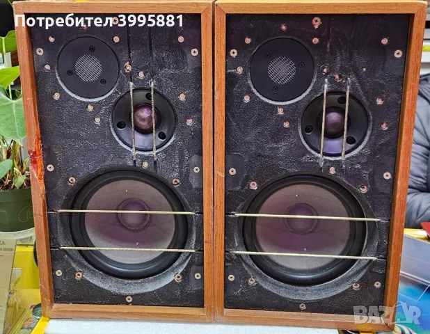 Трилентови винтидж тон колони на известната марка Revox, mod. AX 3-3 

