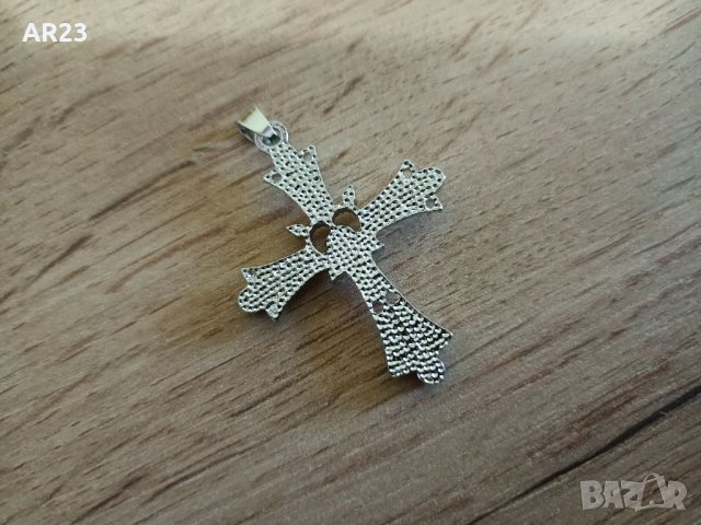 Изящен кръст с цветни камъни , снимка 2 - Колиета, медальони, синджири - 40512880