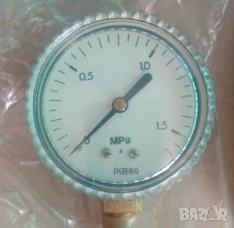 Манометър Ф.60 за налягане  до 160 атмосфери 160 бара