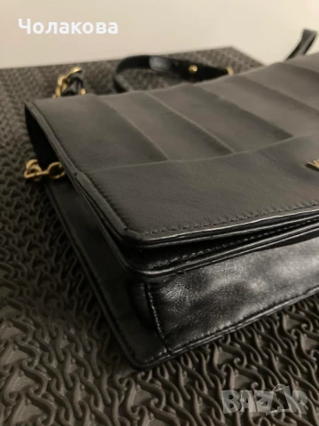 Дамска кожена чанта Valentino, снимка 6 - Чанти - 50700445