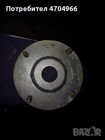 Продавам дистанционни втулки за тоарег 2002g-2007g, снимка 2 - Автомобили и джипове - 53054365