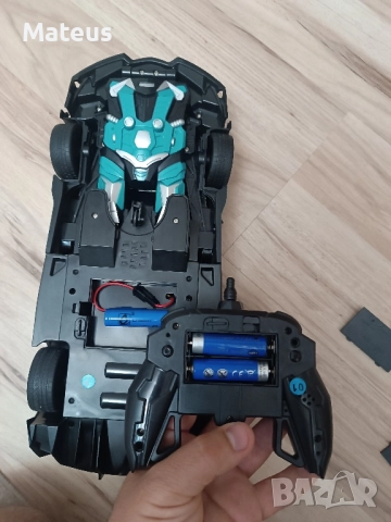 Кола робот - трансформираща кола, снимка 8 - Коли, камиони, мотори, писти - 51435479