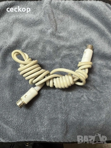 Стар микрофон МД 74 и стари аудио кабели, снимка 7 - Микрофони - 53071526