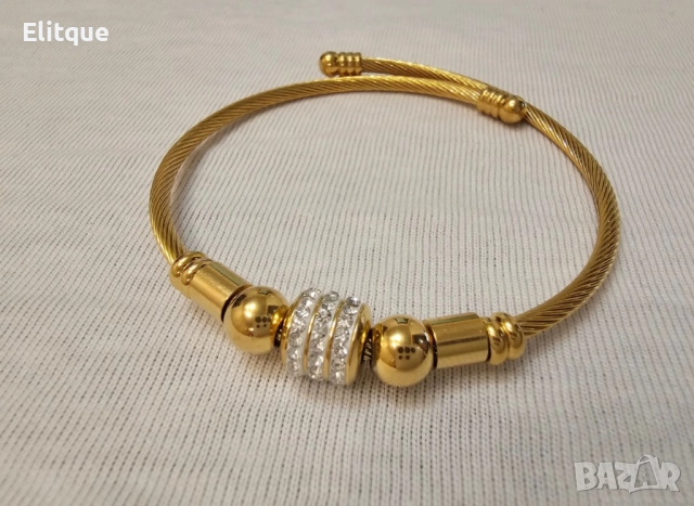 Нежен модел дамска твърда гривна от медицинска стомана с камъни цирконии, снимка 3 - Гривни - 52895179