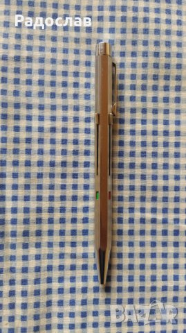 Стара химикалка с четири цвята 