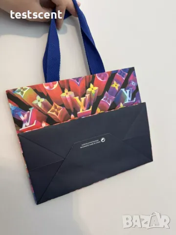 Бутикова подаръчна торба Louis Vuitton Multicolored 22x18.5 Holiday Shopping Bag , снимка 5 - Чанти - 48230719