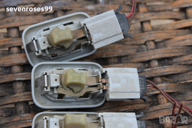 Плафон таван заден страничен ляв десен за брой Сеат Алхамбра Фолксваген Шаран 2002 Seat Alhambra VW , снимка 9 - Части - 39568231