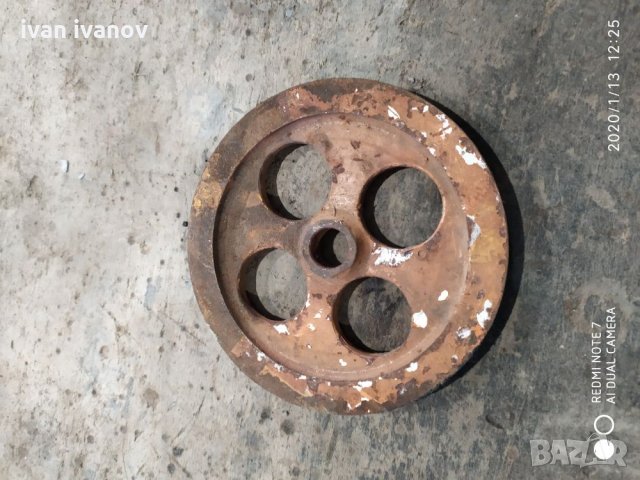 Ремъчни шаиби, снимка 2 - Резервни части за машини - 27613599