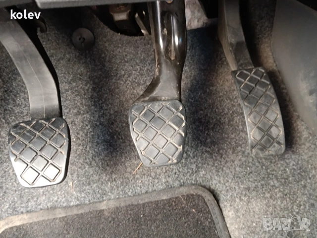 Seat Ibiza Sport Coupe 1.6 TDI, снимка 14 - Автомобили и джипове - 53053410