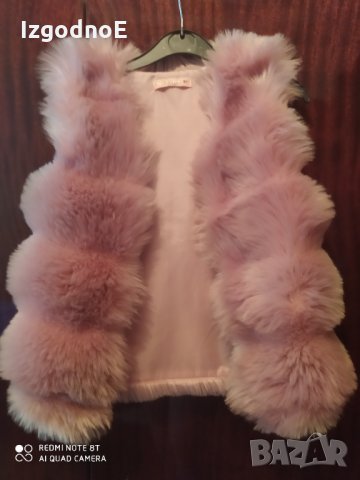 Разкошен много пухкав елек за малка фръцла, снимка 1