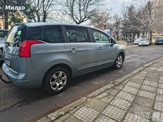 Peugeot 5008 1.6 бензин 2012 г., снимка 4 - Автомобили и джипове - 53222527