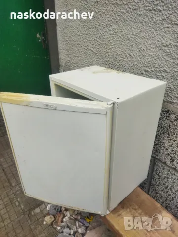 Малък хладилник 55/34/44 см подходящ за инкубатор , снимка 15 - За птици - 48490957