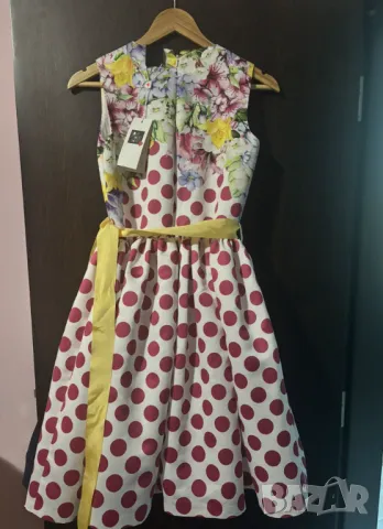 Официална рокля с цветя, снимка 3 - Детски рокли и поли - 49890270