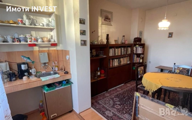 Триетажна къща подходяща за инвестиция – №7696, снимка 2 - Къщи - 52142835