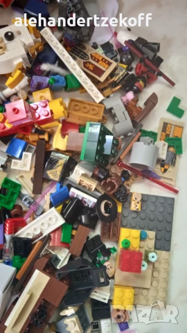 Лего сет Audi RS Q e-tron Фотоапарат Polaroid OneStep SX-70 и други, снимка 18 - Конструктори - 50699453