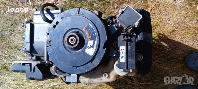 Продавам извънбордов д-л Mercury-America 70HP, работещ, пълен комплект, внос от Италия, снимка 5 - Воден транспорт - 51755899