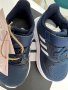 Оригинални детски маратонки Adidas 19 номер, снимка 2