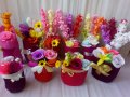 Налични вазички с цветя , снимка 1 - Декорация за дома - 27895974