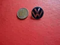 Голям автомобилен знак значка Фолксваген WV с емайл, снимка 1