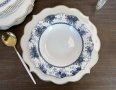 Порцеланов сервиз за хранене със златен кант и син орнамент- 18 части, снимка 4