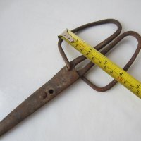 Поне 100-годишна голяма кована ножица - 2, снимка 4 - Антикварни и старинни предмети - 28975044