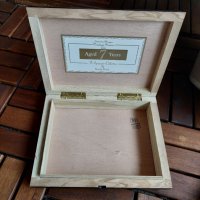 Луксозни дървени кутии за пури, снимка 3 - Други ценни предмети - 40175398