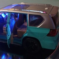 Метална кола Lexus Lx570 , 1:18 ,чисто новa, електрическа с LED светлини 140 лв, снимка 4 - Колекции - 39299307