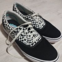 Мъжки ниски маратонки VANS,нови, снимка 1 - Кецове - 40683379