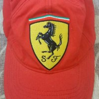 Шапка на Ferrari , снимка 1 - Шапки - 42948297