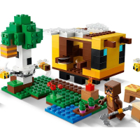 НОВИ! LEGO® Minecraft™ 21241 Къщата на пчелите, снимка 3 - Конструктори - 44875185