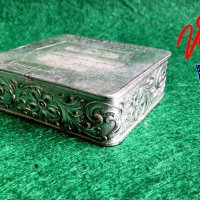 Стара посребрена кутийка, снимка 1 - Други ценни предмети - 38288017