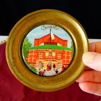 Бронзова чиния с изображение от Bayreuth,порцелан. , снимка 1 - Антикварни и старинни предмети - 26872611
