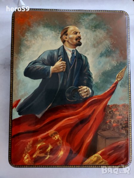  Огромна Руска кутия с Ленин пропаганда/папие маше/Федоскино., снимка 1