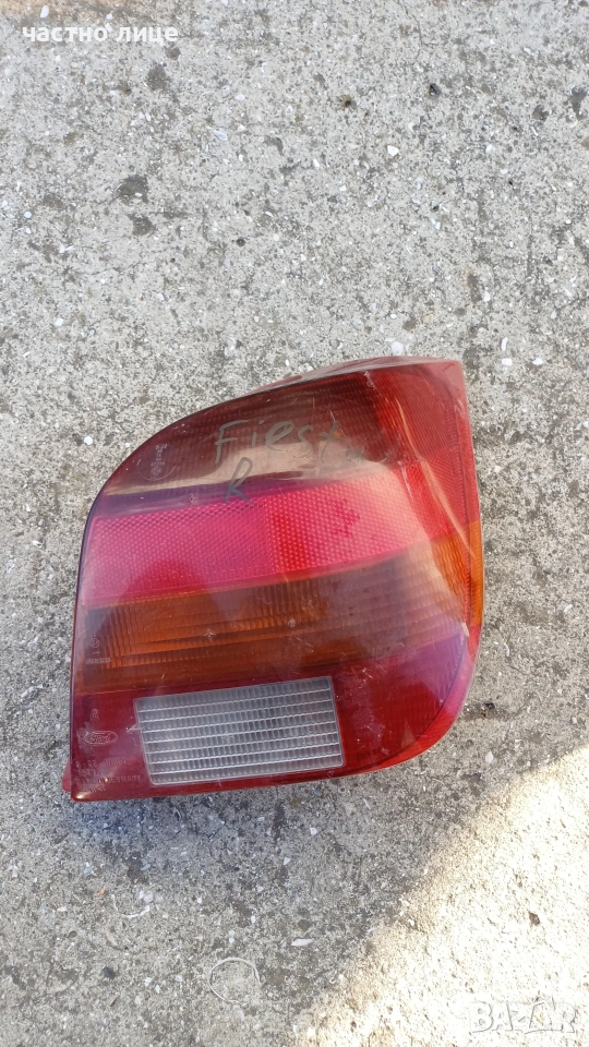 Оригинален десен стоп за Форд Фиеста(89-97г), снимка 1