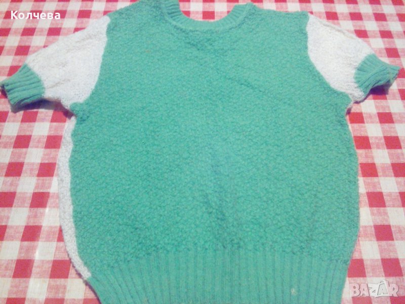 продавам стари детски дрехи всяка по 2 лв. , снимка 1