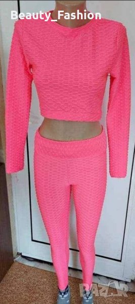 Спортен екип в неоново розов цвят, снимка 1