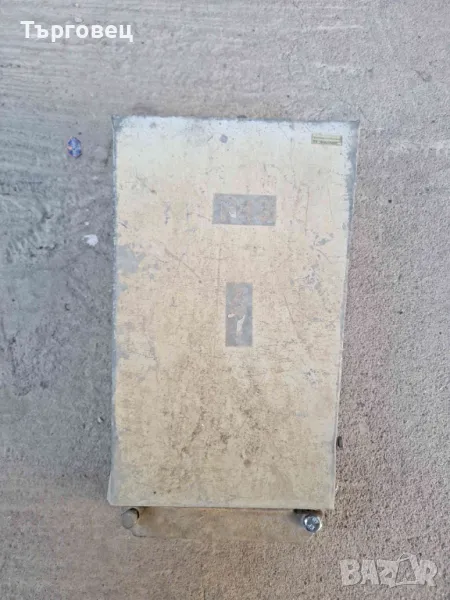 Кутия алуминиева разклонителна за външен монтаж,   подходяща за трифазен ток  с метален /ламаринен к, снимка 1