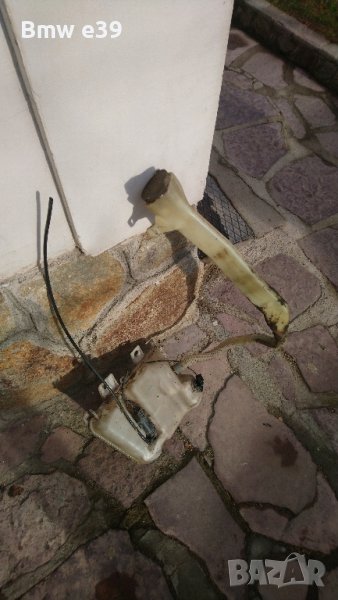 Казанче и помпа за чистачки бмв е39, снимка 1