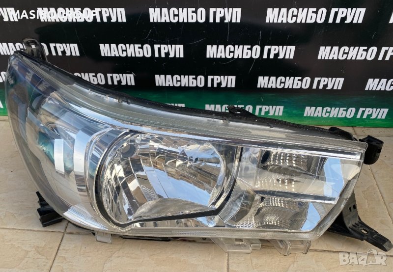 Фар десен фарове за Тойота Toyota HILUX , снимка 1