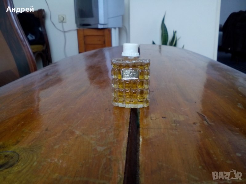 Стар парфюм,духи Щит, снимка 1