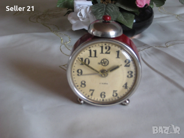Старинен будилник Рухла Ruhla - работещ - антика от времето на ГДР, снимка 2 - Други ценни предмети - 51960411