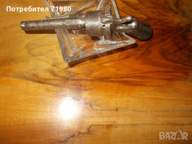 Щифтов револвер, снимка 3 - Антикварни и старинни предмети - 43006957