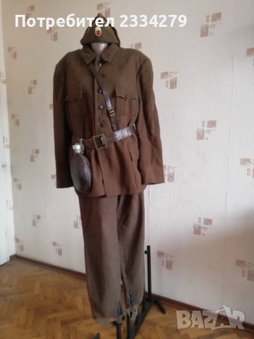 Стари военни униформи: парадна и бойна. , снимка 5 - Антикварни и старинни предмети - 52592779