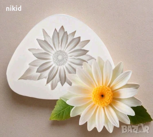 Едра лайка маргаритка с листа цвете силиконов молд форма фондан шоколад гипс декор украса, снимка 2 - Форми - 50568699