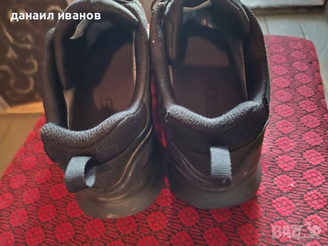 Високачесвени маратонки Adidas terex 44 номер , снимка 4 - Спортни обувки - 37223897