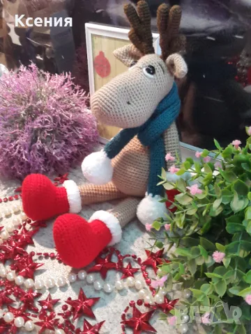 Подарък за Коледа. Елен /Рудольф с шал/, Ръчно изработена, Плетена играчка, снимка 7 - Плюшени играчки - 48088431