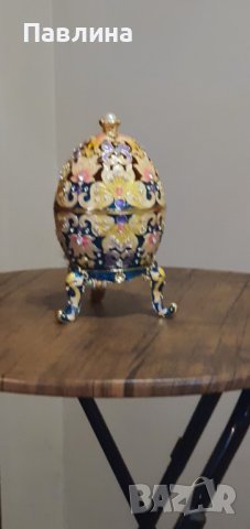 Голяма бижутерка яйце
